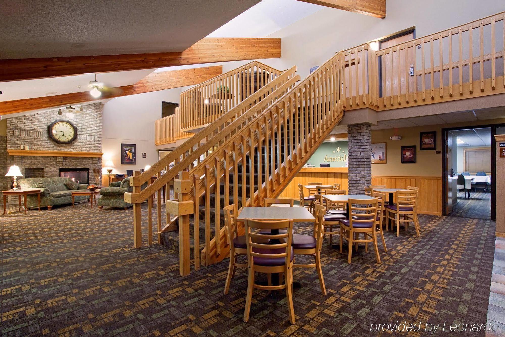 Cobblestone Hotel & Suites - Висконсин Рапидс Экстерьер фото
