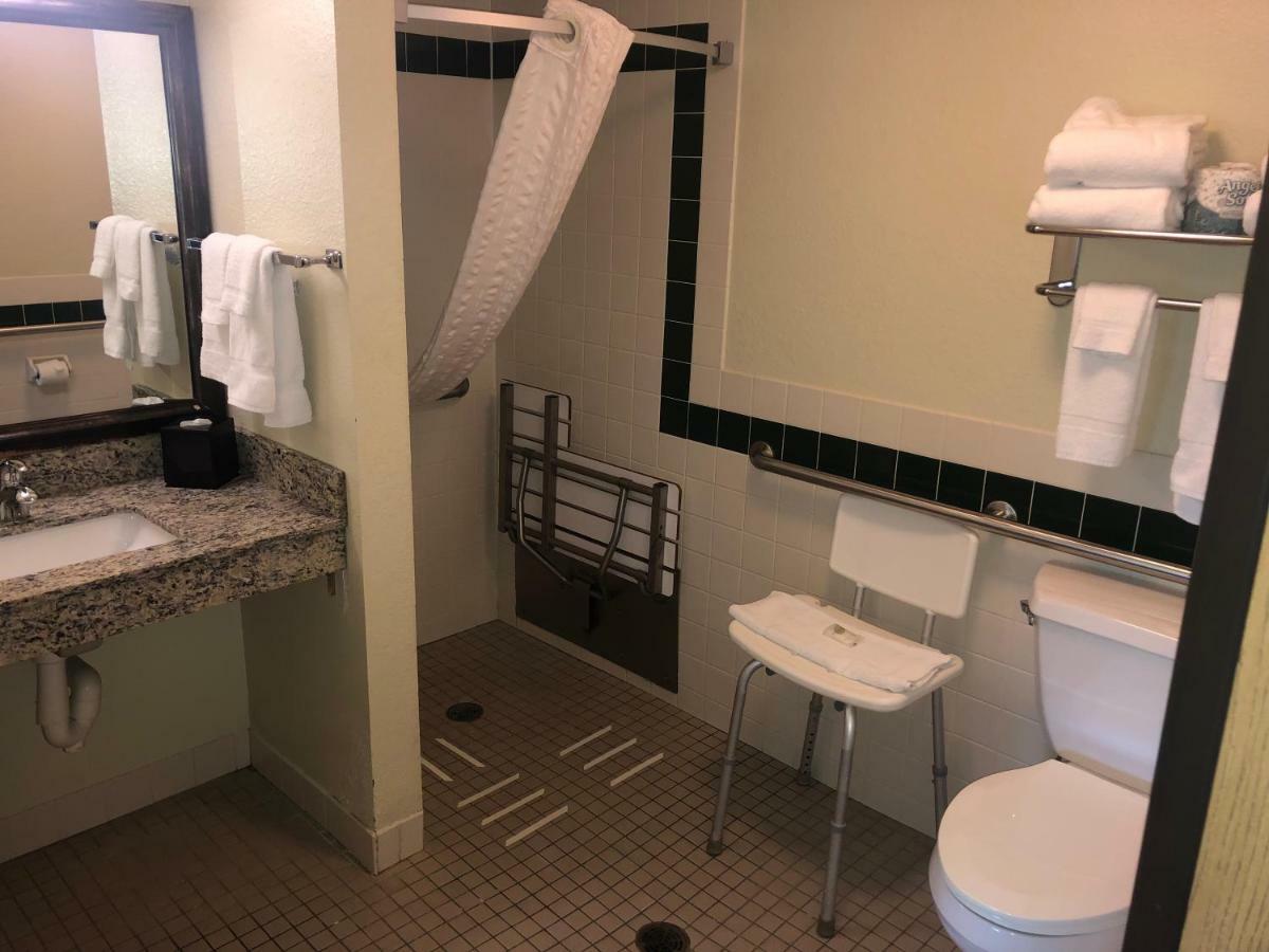 Cobblestone Hotel & Suites - Висконсин Рапидс Экстерьер фото